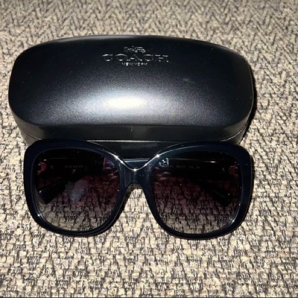 Women’s Coach Sunglasses - Picture 1 of 4